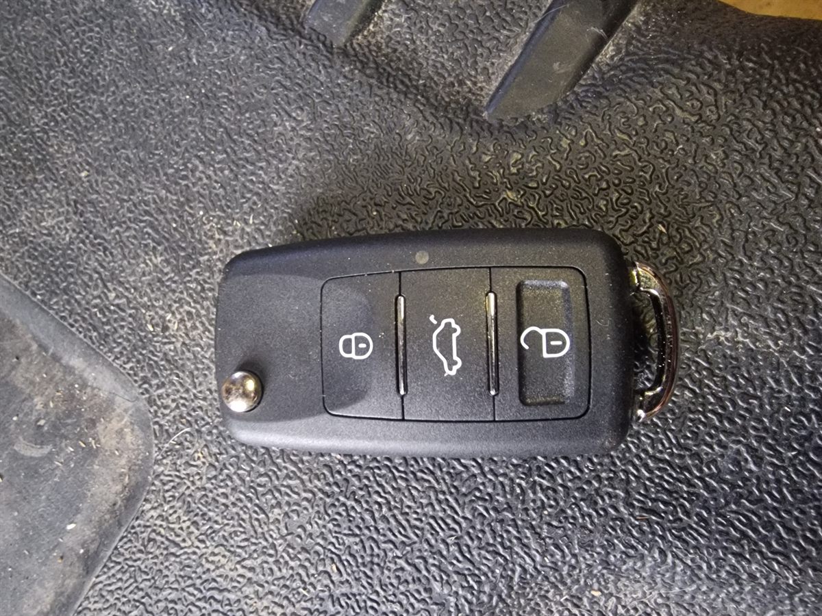 Télécommande automobile réalisée